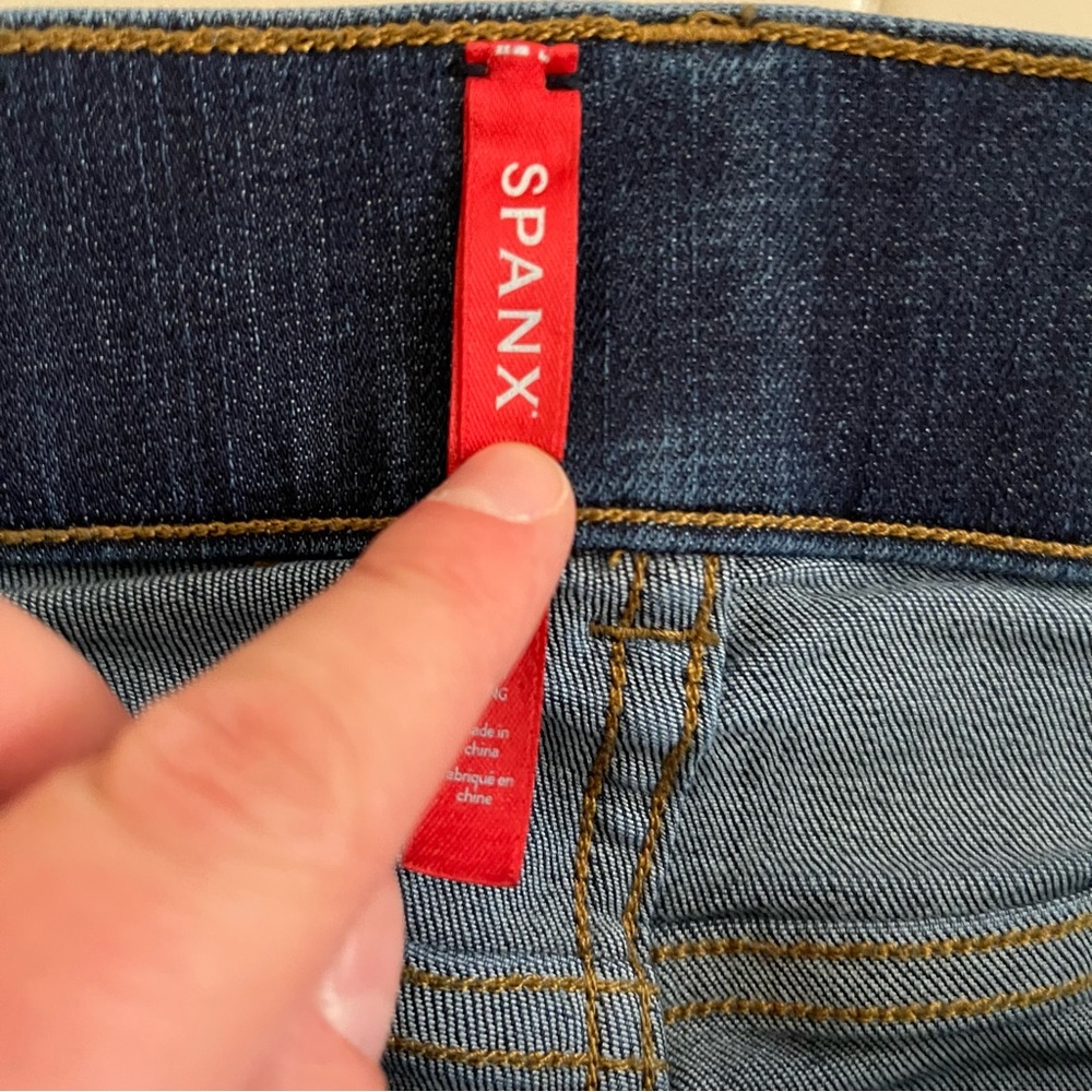 SPANX Pull-On Stretch Flare Jeans in Midnight Shade, Size XL - Picture 4 of 5